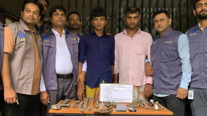 রাজশাহীতে অস্ত্রের মুখে জিম্মি করে ডাকাতি: সিআইডির অভিযানে দুইজন গ্রেপ্তার
